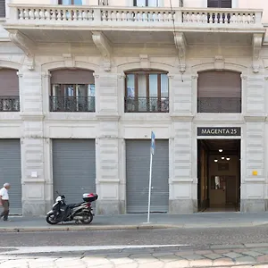  Appartement In The Heart Of Milano! Italie