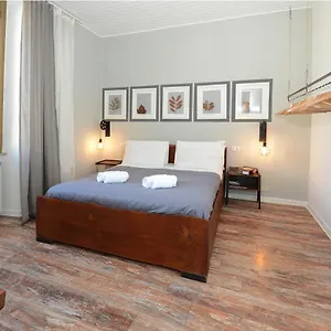 Natale Del Grande 21 Stylish Appartement
