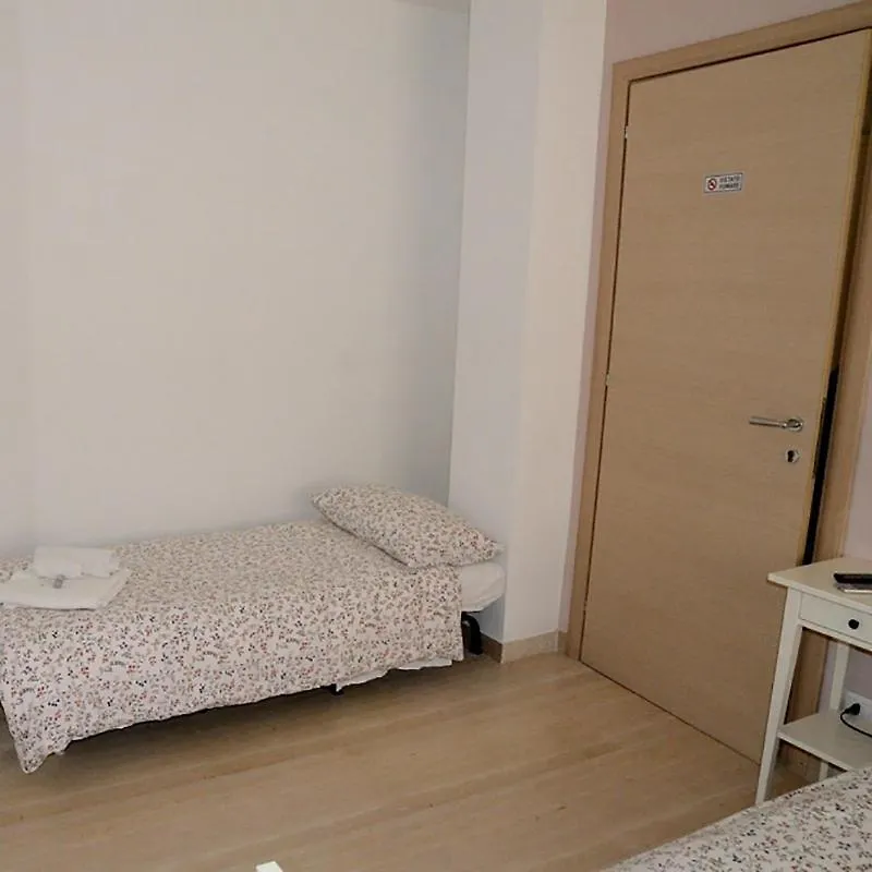 Ale&Andrea Apartments Blu & Lilla Rome 0*,  Italy